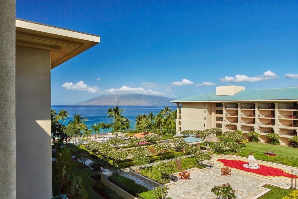 Ocean view from Four Seasons Resort Maui at Wailea overlooking the Pacific Ocean