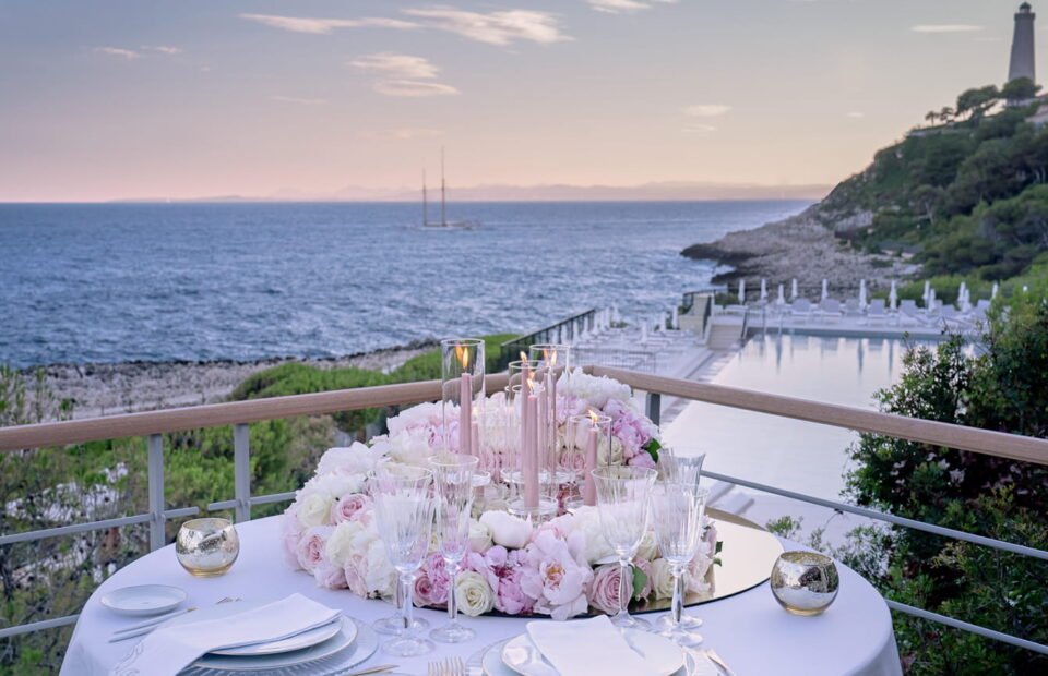 Romantic seaside dining at Grand-Hôtel du Cap-Ferrat, A Four Seasons Hotel on the French Riviera