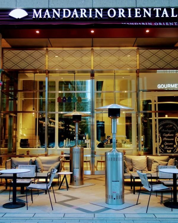 Patisserie and cafe entrance off the hotel lobby